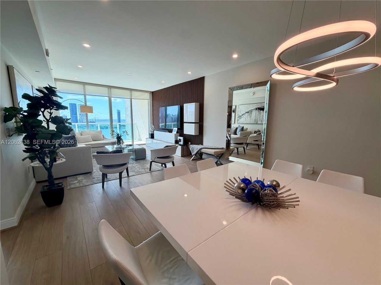 3330 NE 190th St , Unit 2711, Aventura, FL 33180 Photo