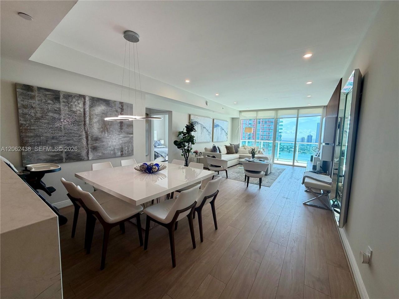 3330 NE 190th St , Unit 2711, Aventura, FL 33180 Photo