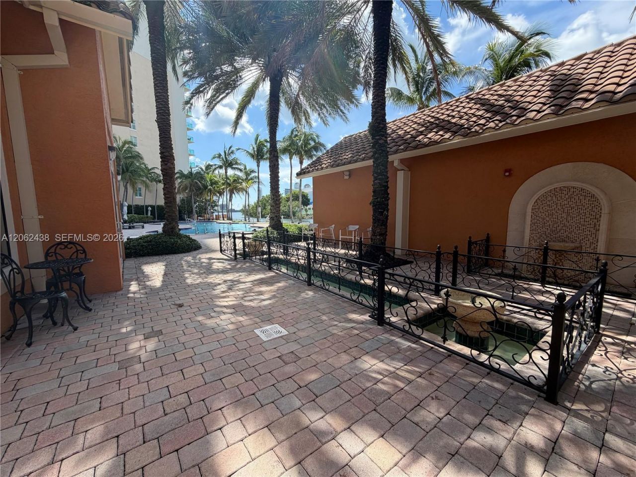 3330 NE 190th St , Unit 2711, Aventura, FL 33180 Photo