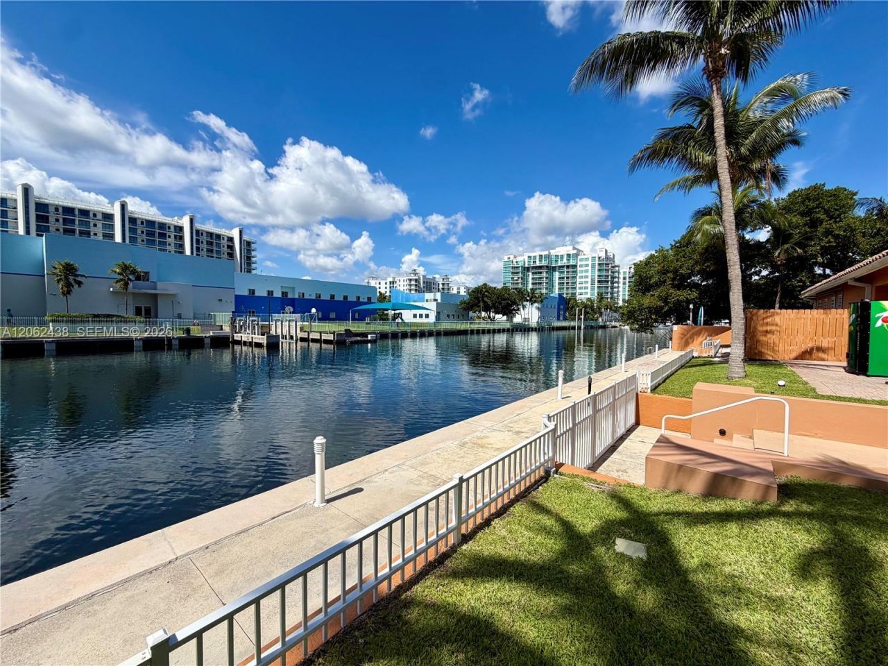 3330 NE 190th St , Unit 2711, Aventura, FL 33180 Photo
