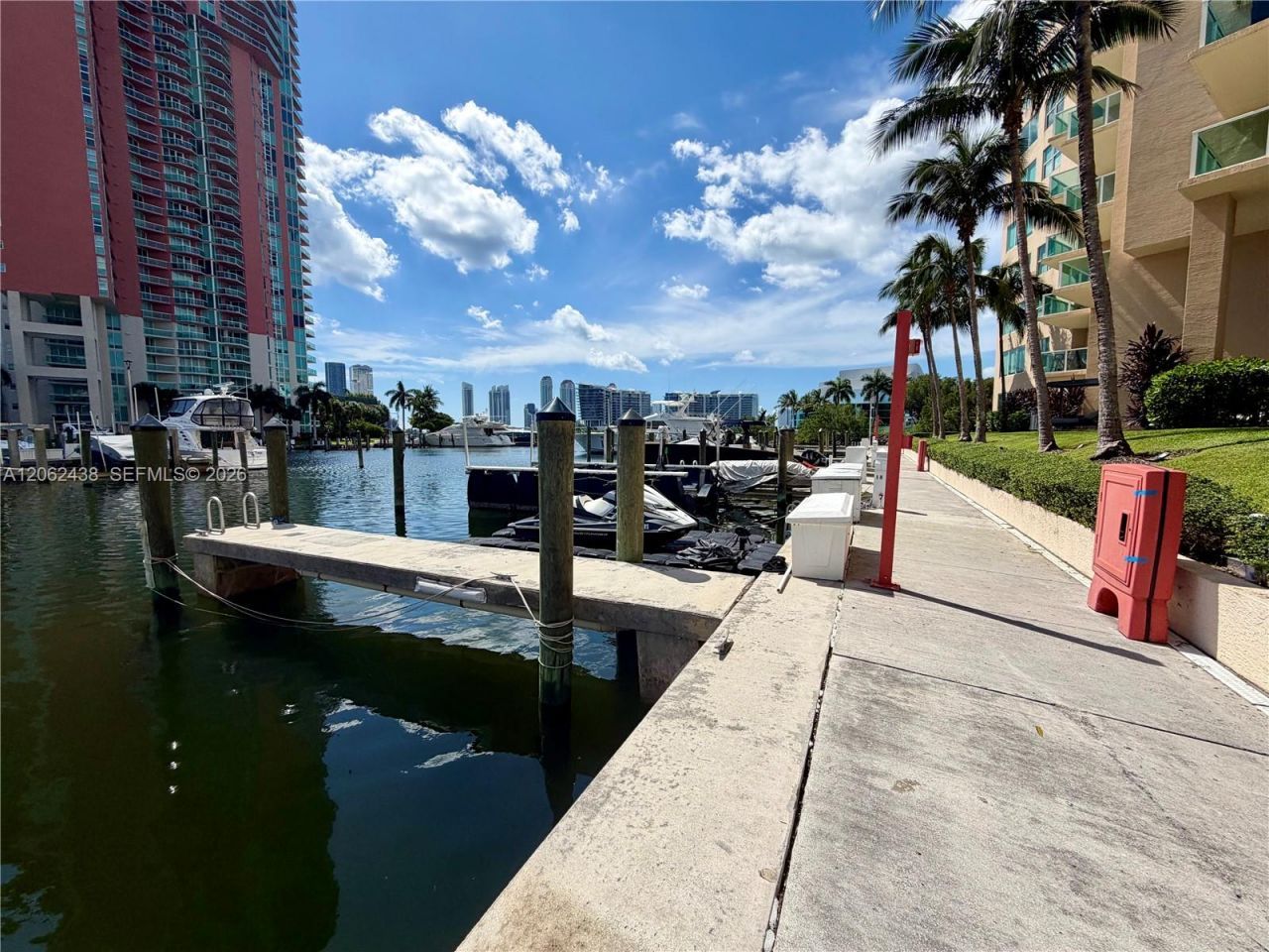 3330 NE 190th St , Unit 2711, Aventura, FL 33180 Photo