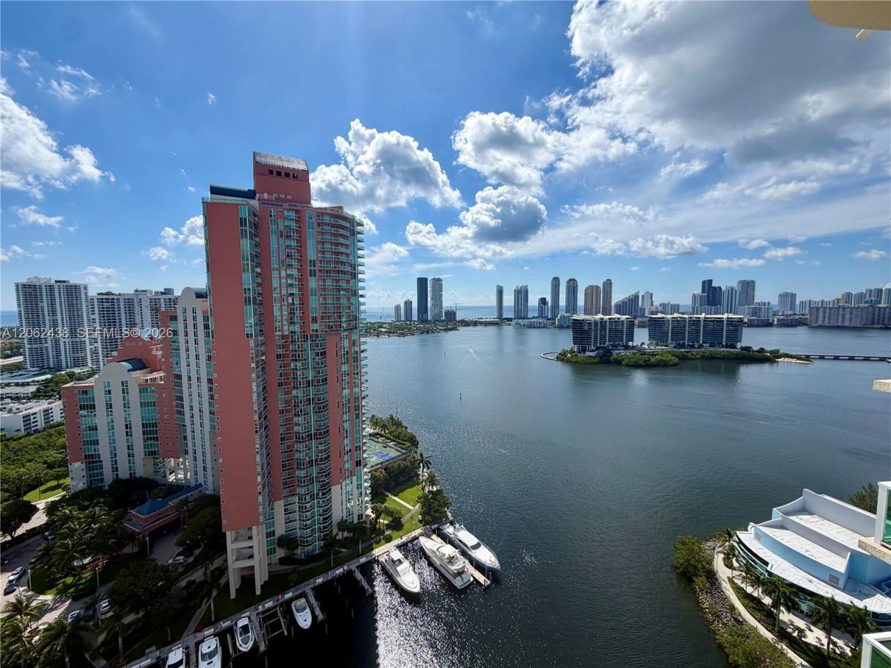 3330 NE 190th St , Unit 2711, Aventura, FL 33180 Photo