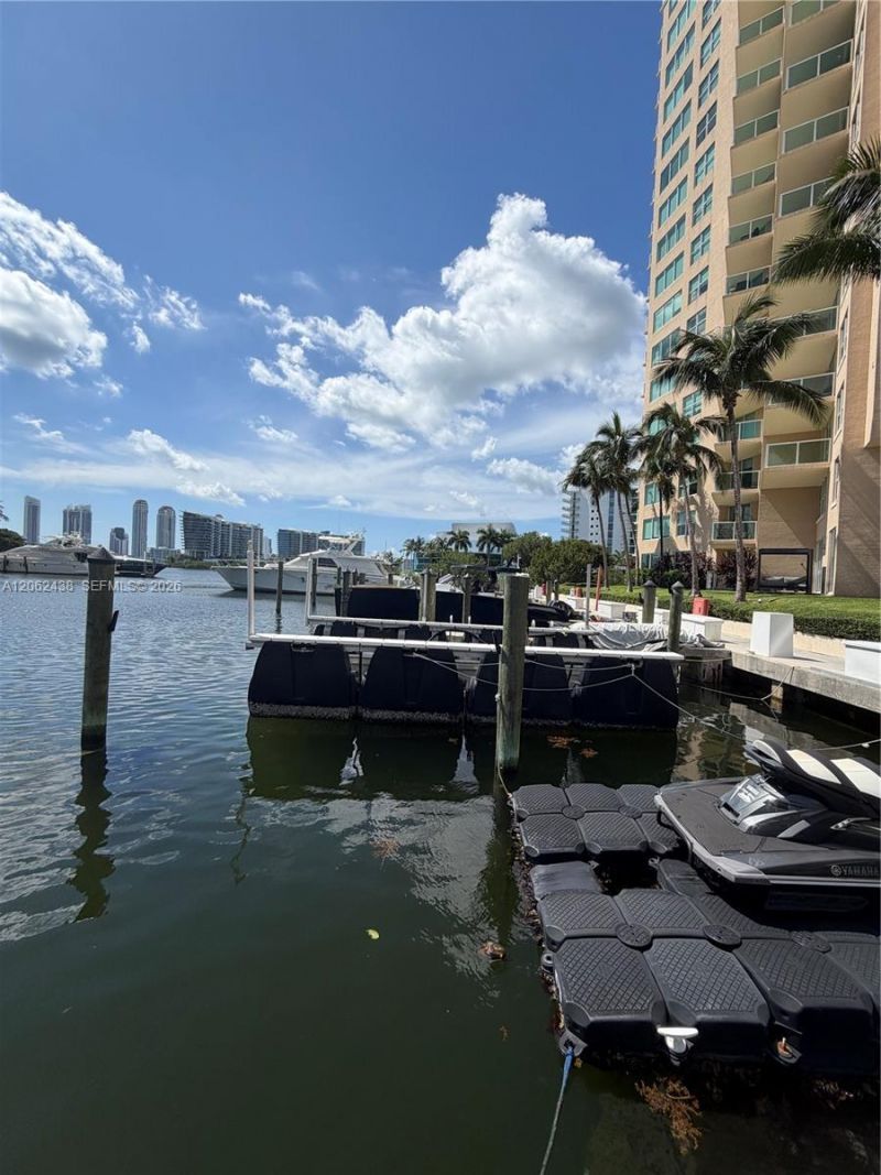 3330 NE 190th St , Unit 2711, Aventura, FL 33180 Photo