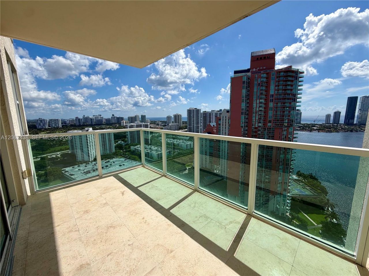 3330 NE 190th St , Unit 2711, Aventura, FL 33180 Photo