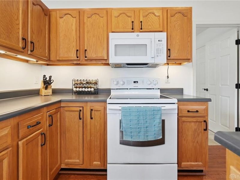 4651 Hialeah Park, Dayton, OH 45424 Photo 25
