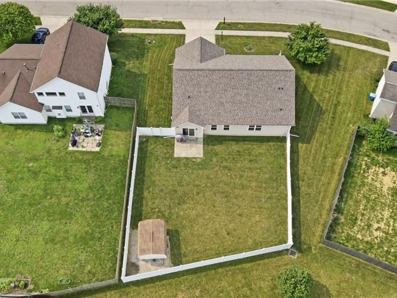4651 Hialeah Park, Dayton, OH 45424 Photo 3