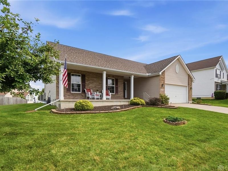 4651 Hialeah Park, Dayton, OH 45424 Photo 6