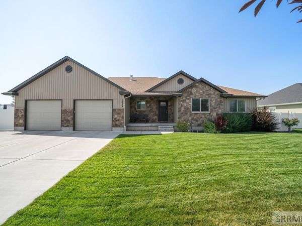 3274 E Sky Mountain Court, AMMON, ID 83401