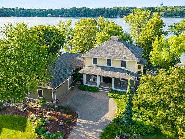 5488 Fairlawn Shores Trail SE, Prior Lake, MN 55372