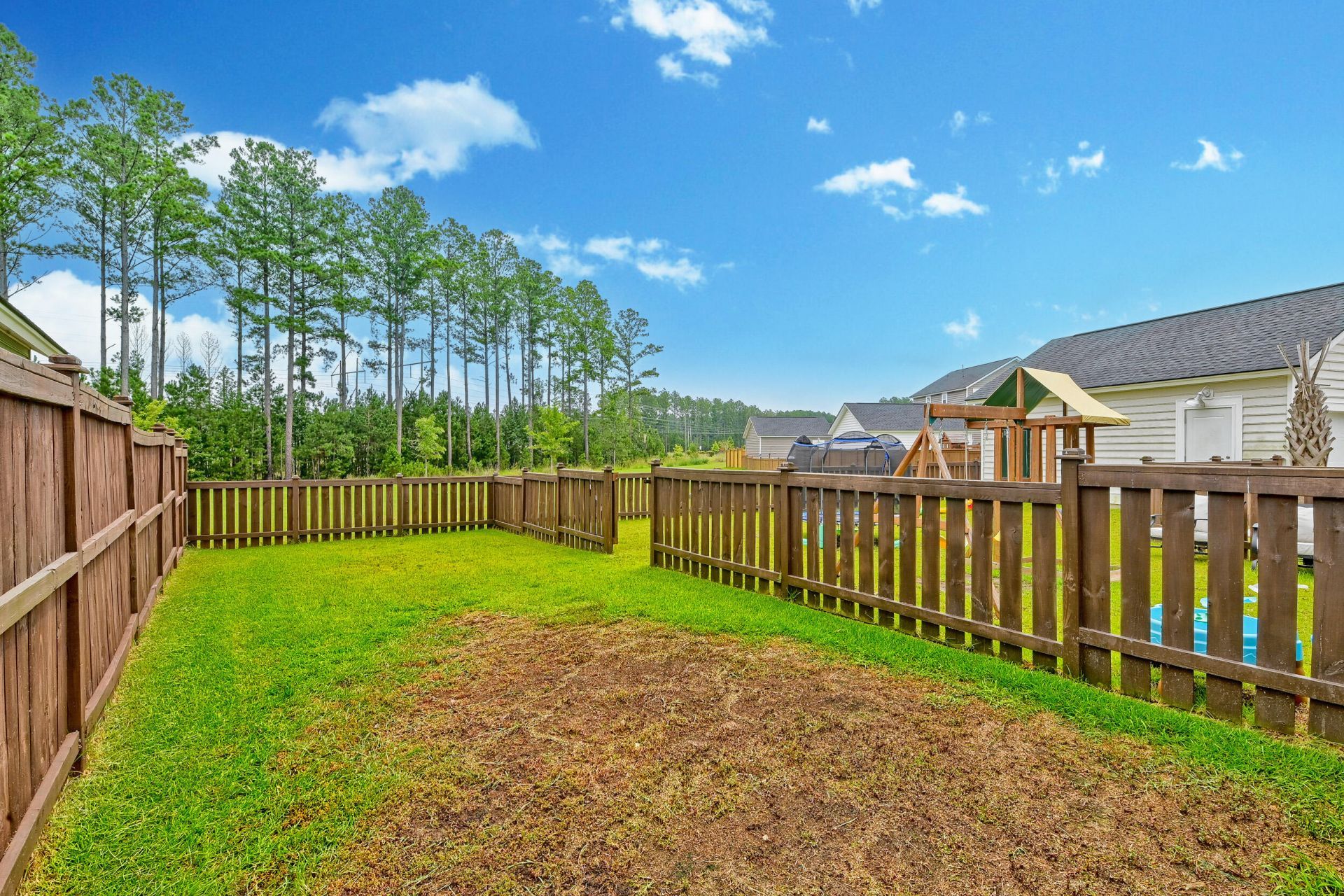 149 Greenbelt Court Photo 11