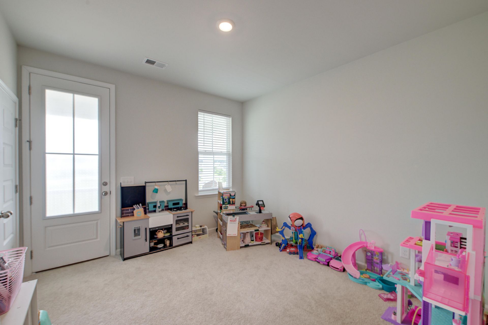 149 Greenbelt Court Photo 19
