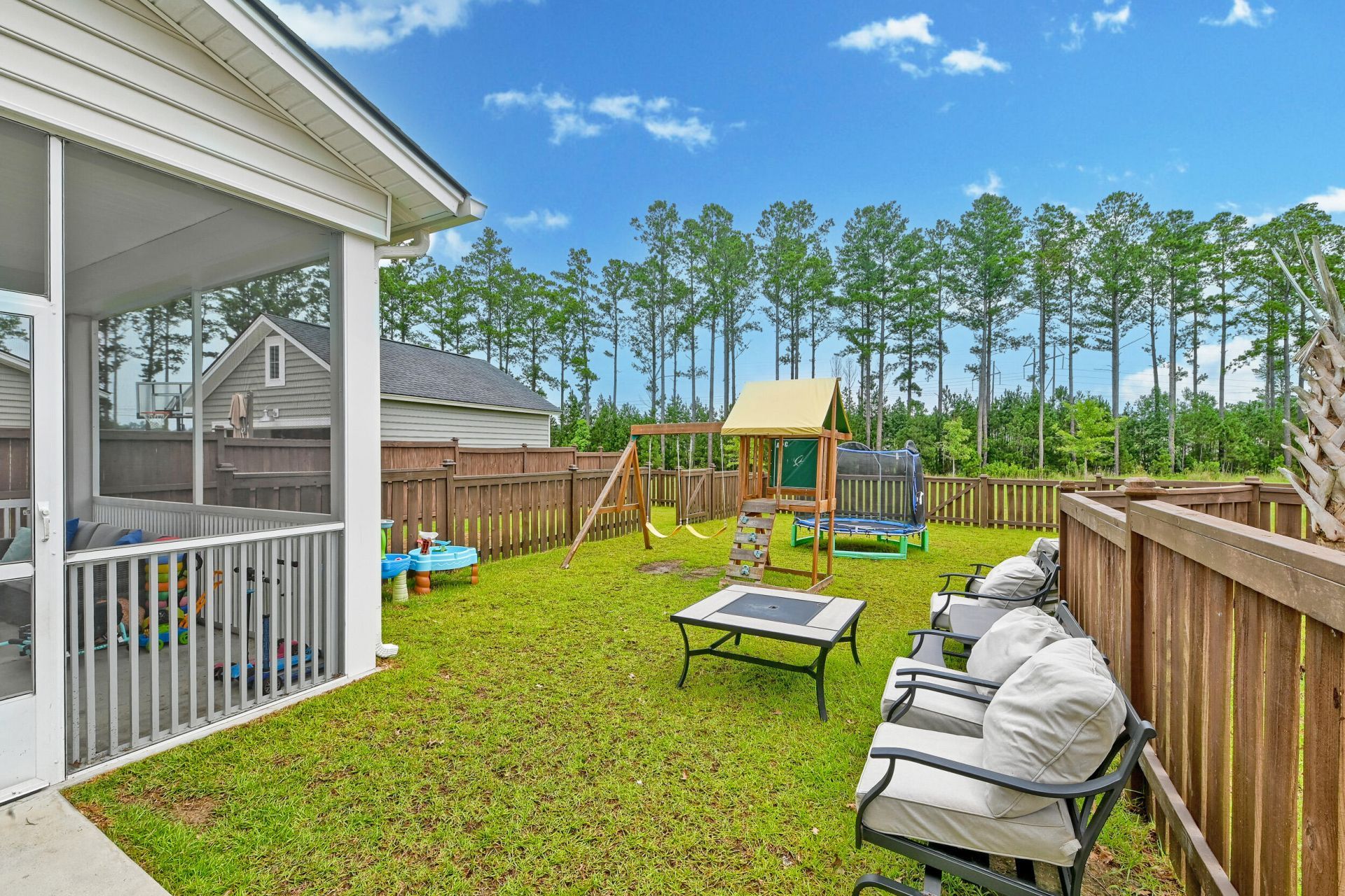 149 Greenbelt Court Photo 9