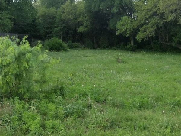 18308 Center Street , Jonestown, TX 78645