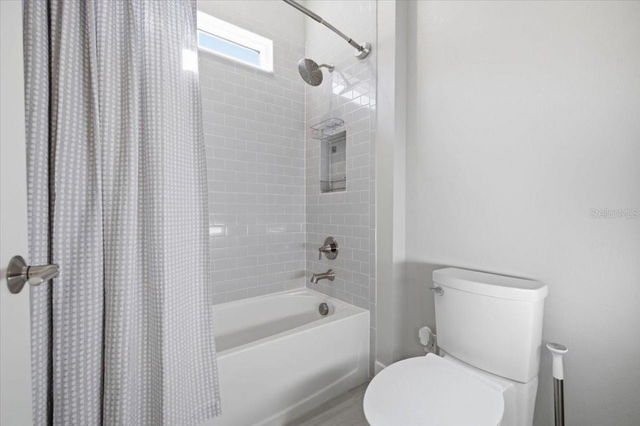 2110 E 6th Street W, Palmetto, FL 34221 Photo