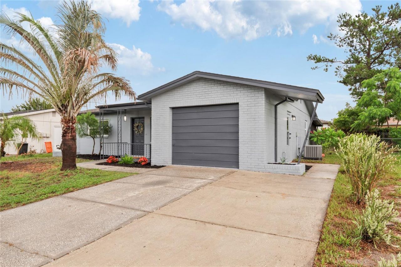9324 Whitman Lane , Port Richey, FL 34668 Photo