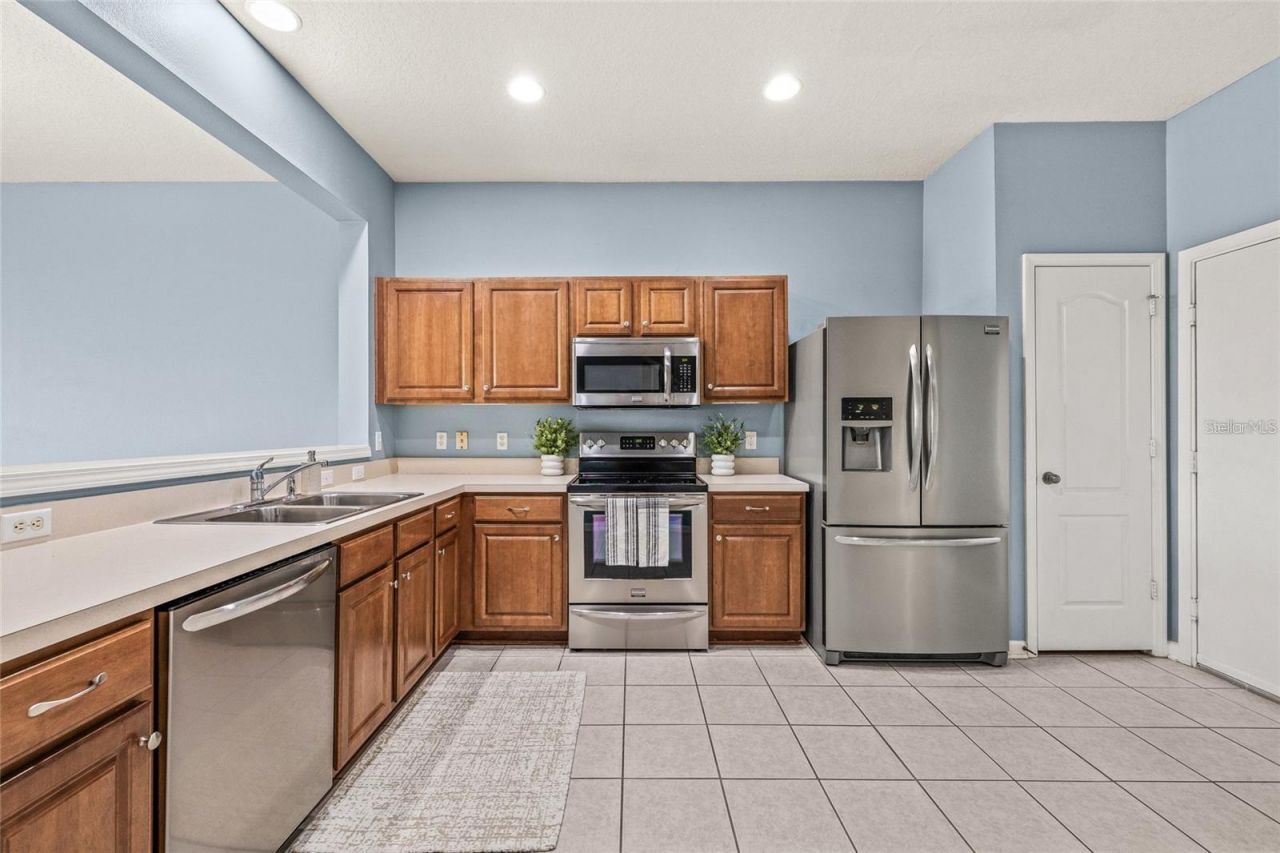 4879 Pond Ridge Drive , Riverview, FL 33578 Photo