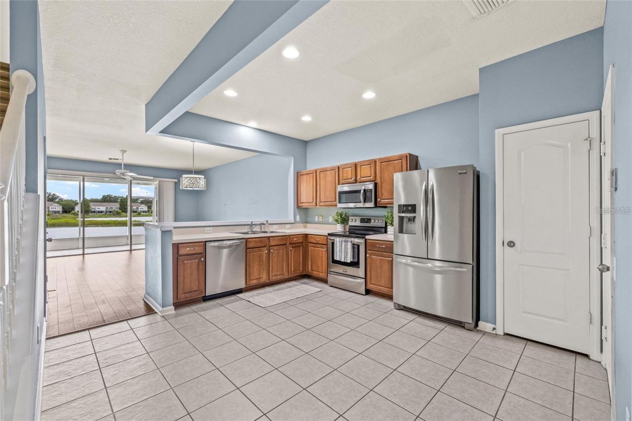 4879 Pond Ridge Drive , Riverview, FL 33578 Photo