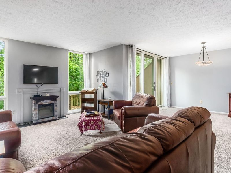 4852 Crazy Horse Lane, Unit 2, Westerville, OH 43081 Photo 3