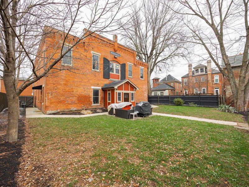 909 Gustavus Lane , Unit B, Columbus, OH 43205 Photo 35