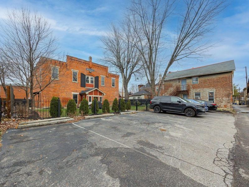 909 Gustavus Lane , Unit B, Columbus, OH 43205 Photo 55