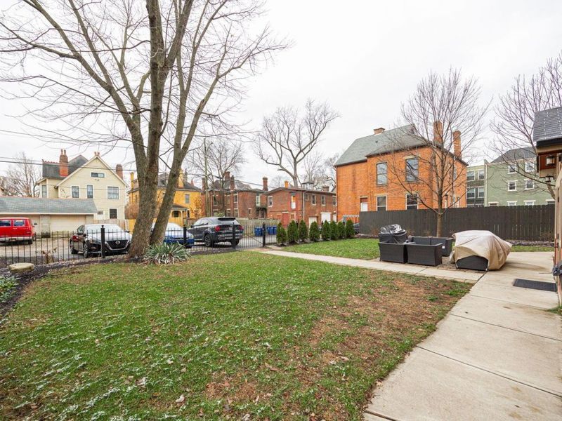 909 Gustavus Lane , Unit B, Columbus, OH 43205 Photo 63