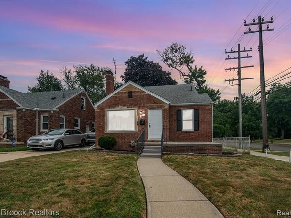 18904 Mallina Street, Grosse Pointe, Mi 48236