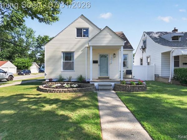 26072 Pennie Street, Dearborn Heights, Mi 48125