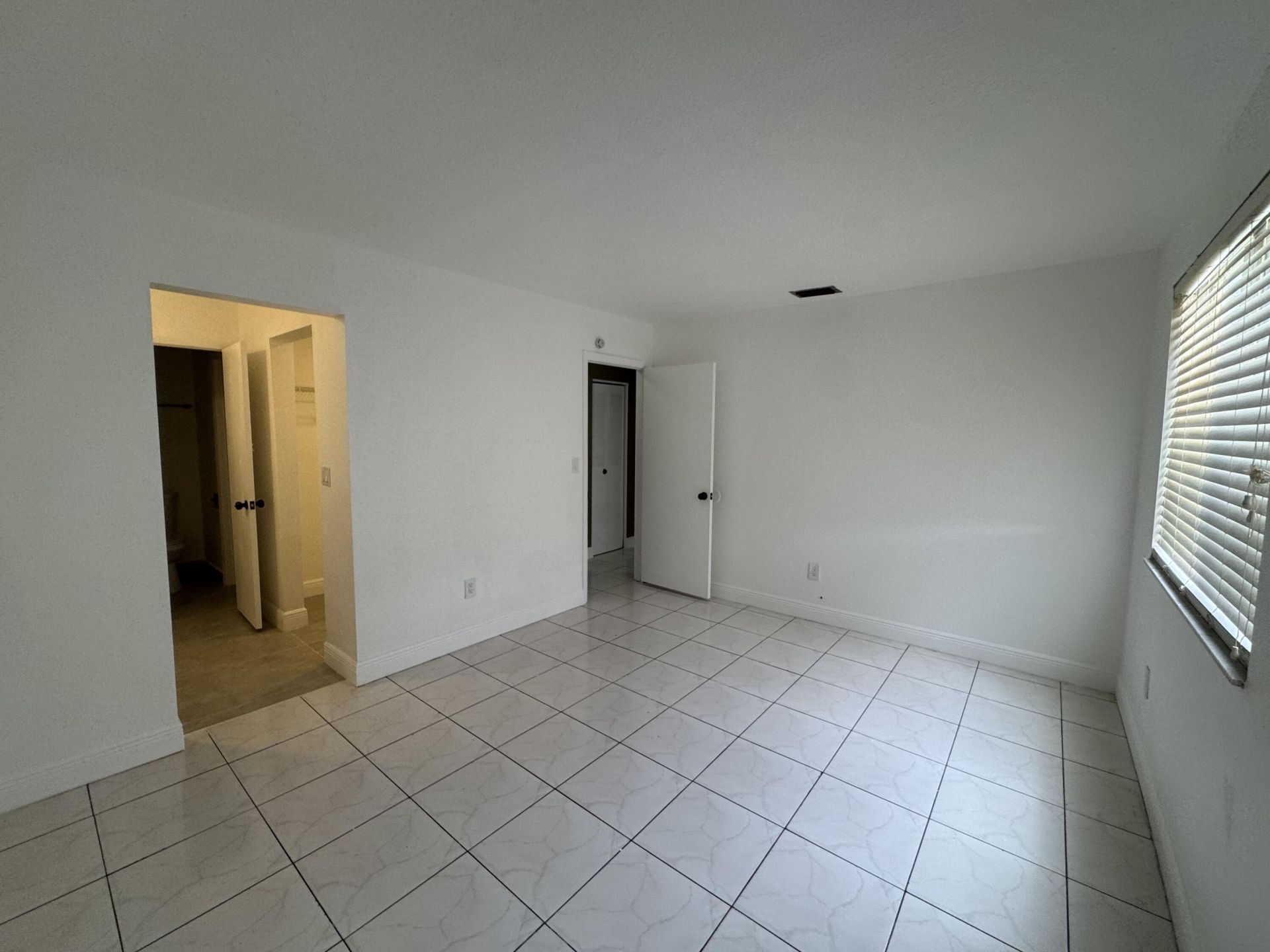 5335 NW 5th Street, Delray Beach, FL 33445 Photo