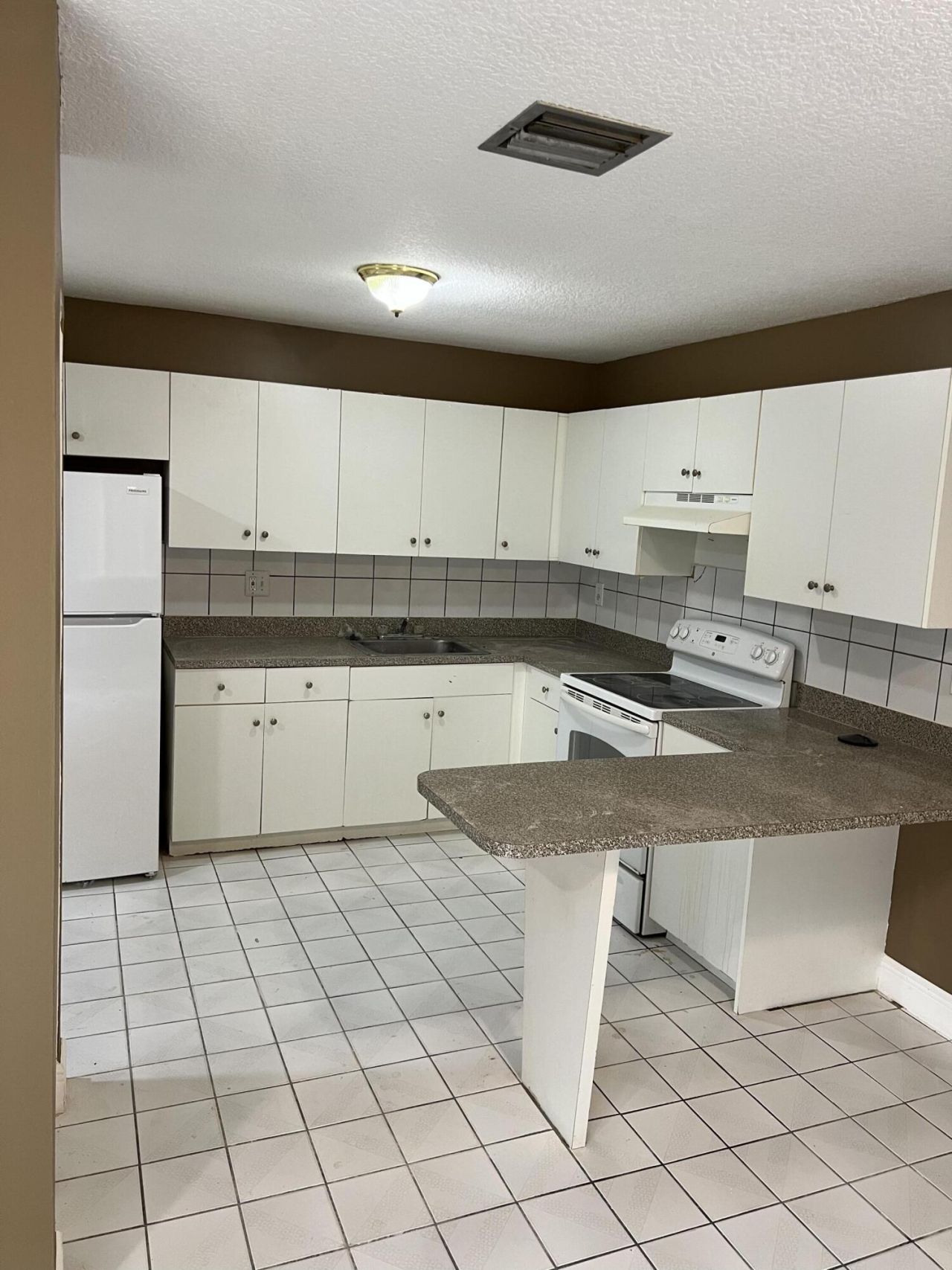 5335 NW 5th Street, Delray Beach, FL 33445 Photo