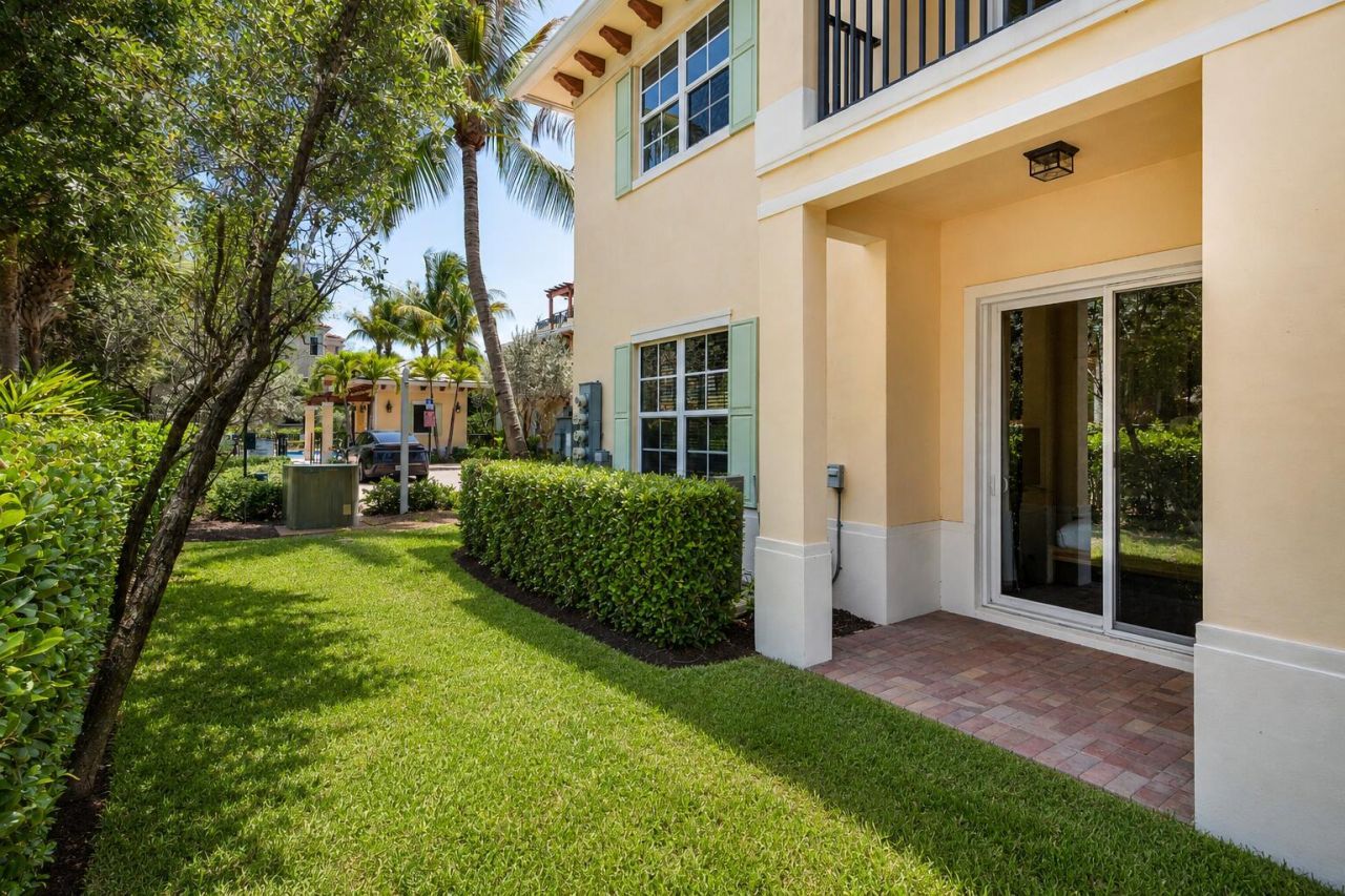 3770 County Line Road, Unit B5, Tequesta, FL 33469 Photo