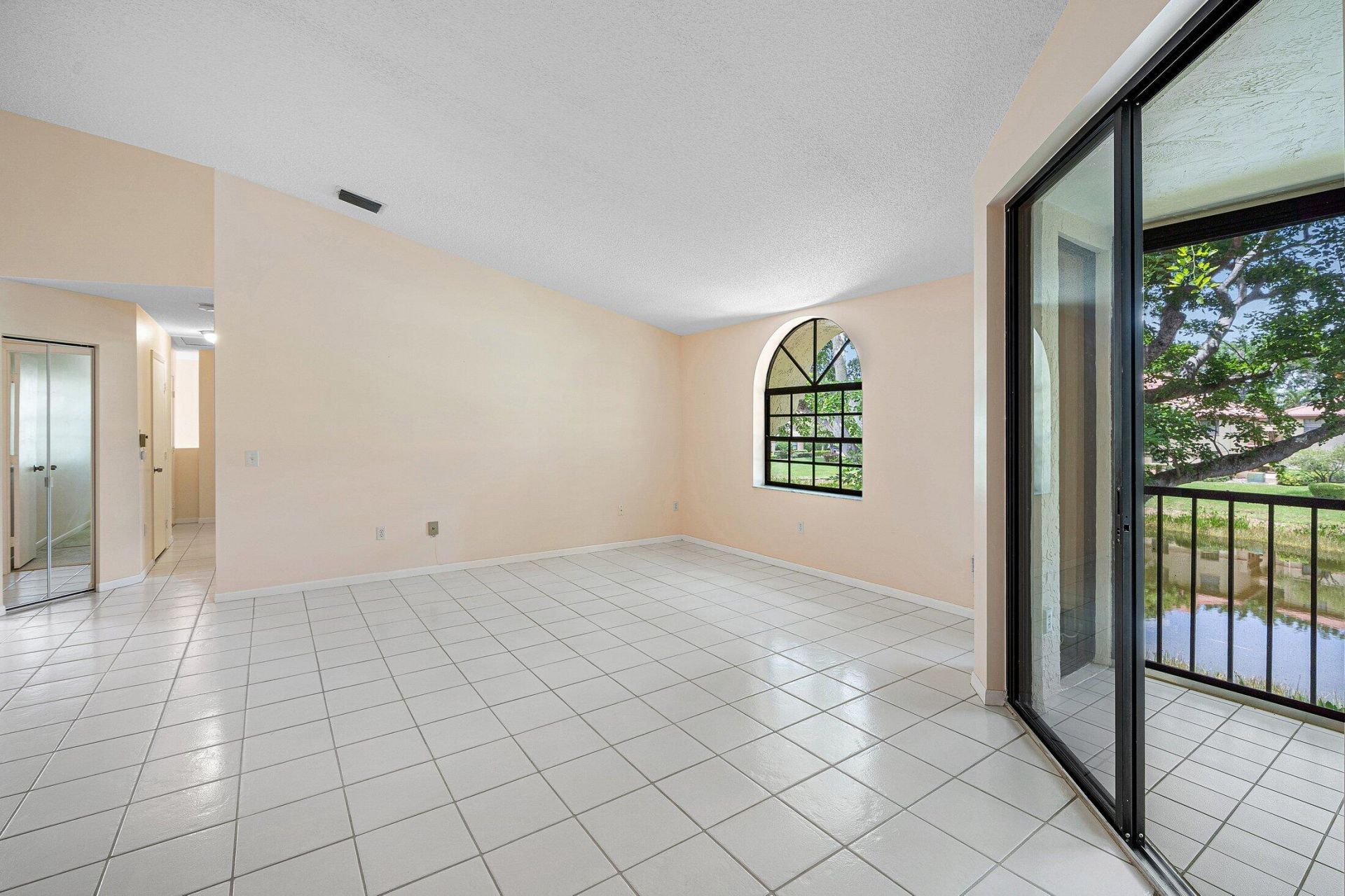 5115 Europa Drive, Unit L, Boynton Beach, FL 33437 Photo