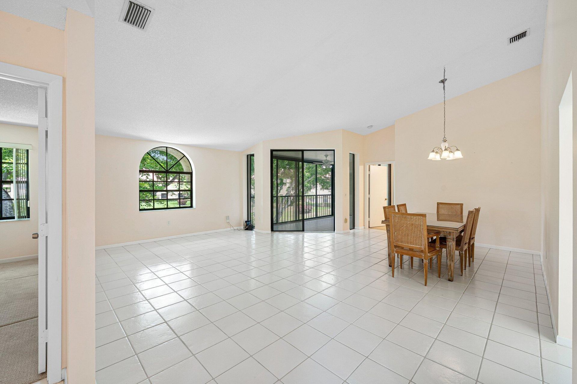 5115 Europa Drive, Unit L, Boynton Beach, FL 33437 Photo