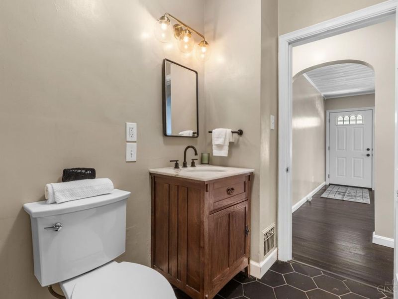 6156 Cambridge Avenue, Cincinnati, OH 45230 Photo 18