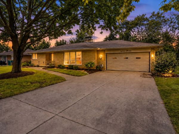 1813 West Acres Road, Joliet, IL 60435