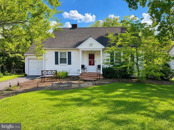32 N REID STREET, HAMILTON, VA 20158
