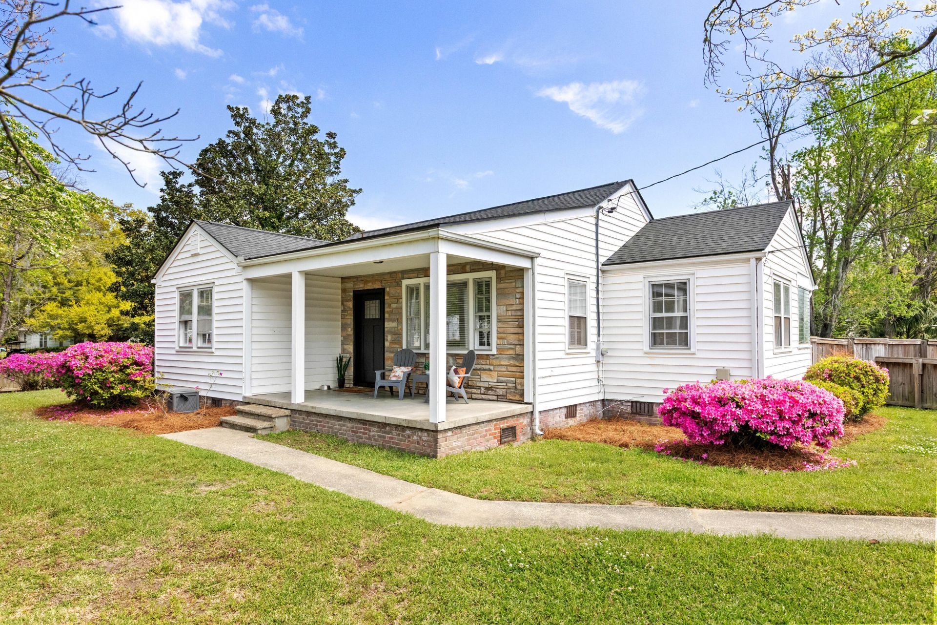 5252 Braddock Avenue Photo 4