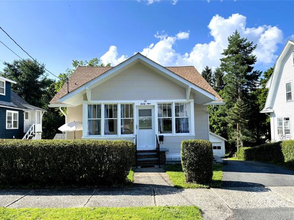39 California Avenue, Middletown, NY 10940
