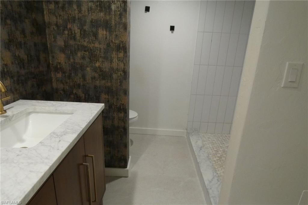 5235 Cedarbend Dr, Unit 4, Fort Myers, FL 33919 Photo