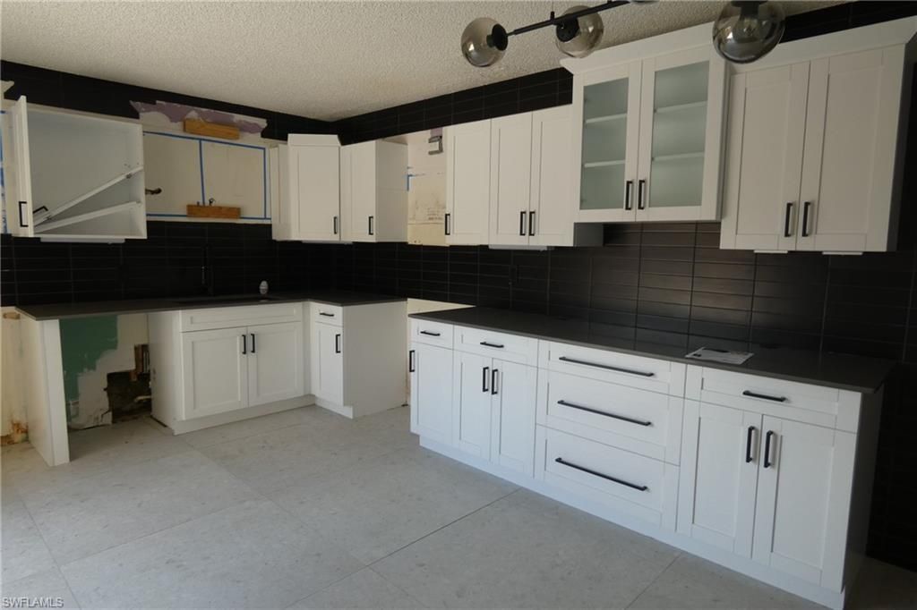 5235 Cedarbend Dr, Unit 4, Fort Myers, FL 33919 Photo