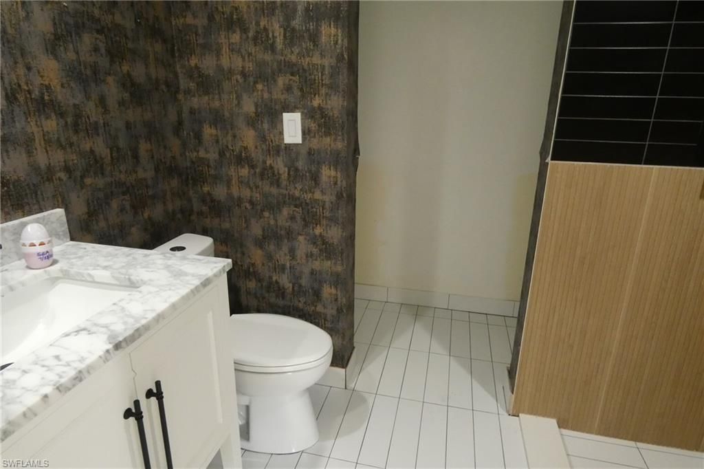 5235 Cedarbend Dr, Unit 4, Fort Myers, FL 33919 Photo