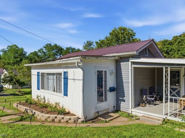 306 Walnut Street, Pennsboro, WV 26138