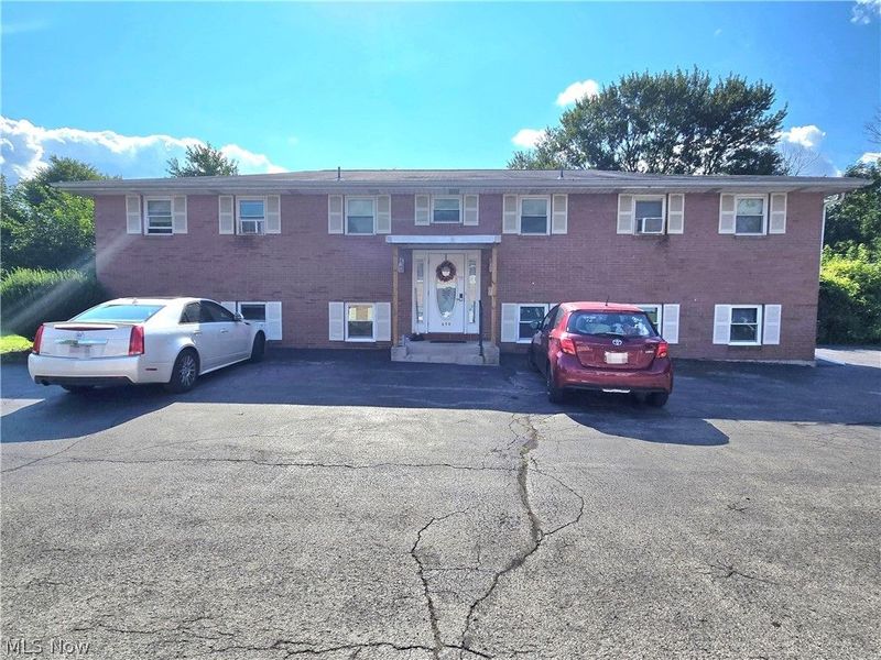 850 Mathews Road , Youngstown, OH 44512 Photo 3