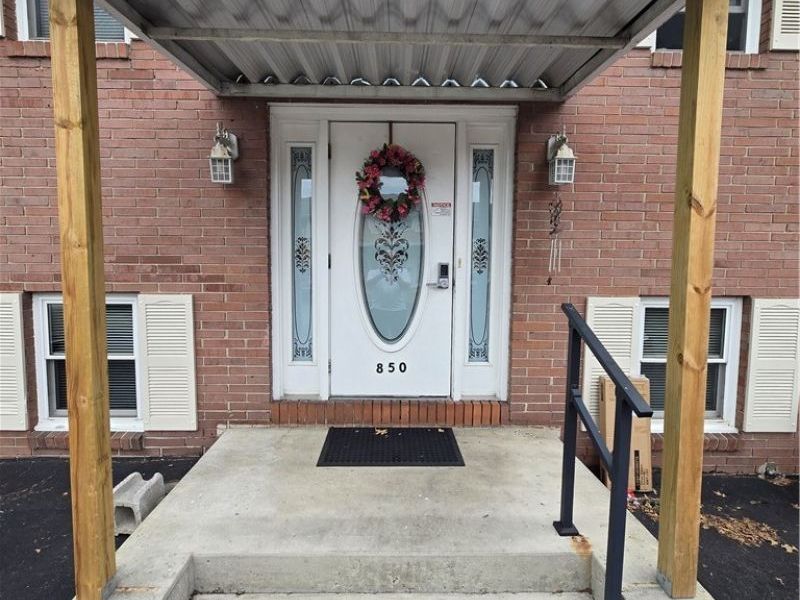 850 Mathews Road , Youngstown, OH 44512 Photo 4