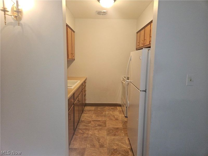 7010 Carriage Hill Drive , Unit 201, Brecksville, OH 44141 Photo 10