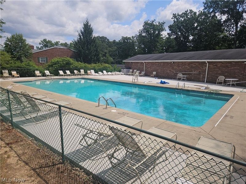 7010 Carriage Hill Drive , Unit 201, Brecksville, OH 44141 Photo 17