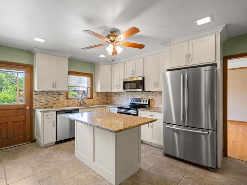 25 Lorup Avenue, Covington, KY 41011 Photo 8