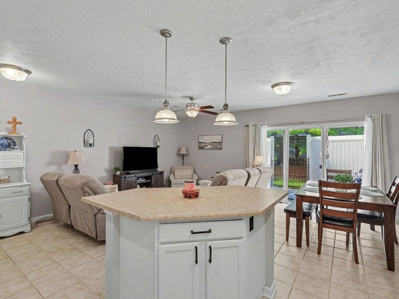 10740 Lakefront Circle, Independence, KY 41051 Photo 14