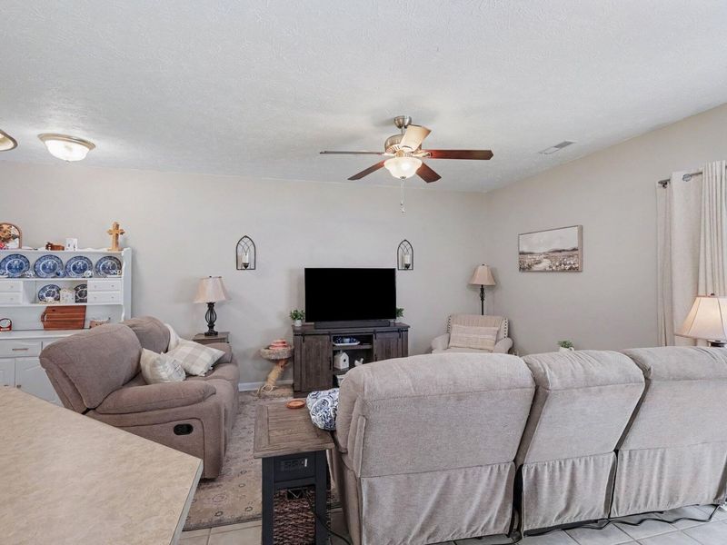 10740 Lakefront Circle, Independence, KY 41051 Photo 5