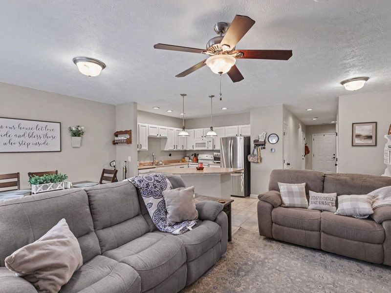 10740 Lakefront Circle, Independence, KY 41051 Photo 7