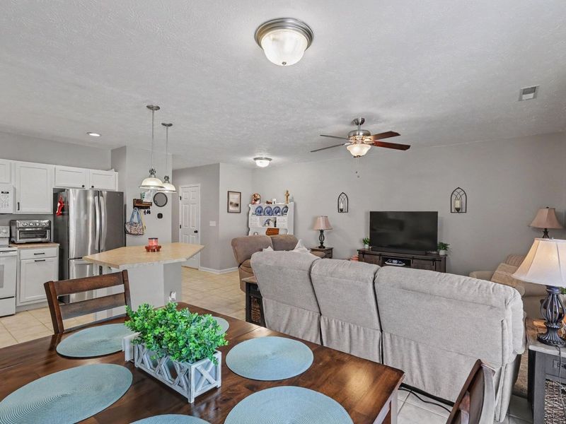 10740 Lakefront Circle, Independence, KY 41051 Photo 9